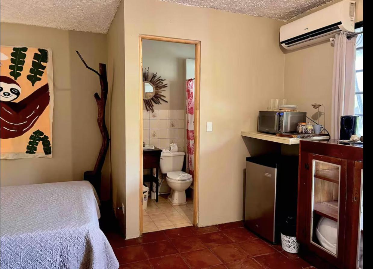 Sea View Hotel Lots Of Animals Friendly Hosts Quepos Exterior foto